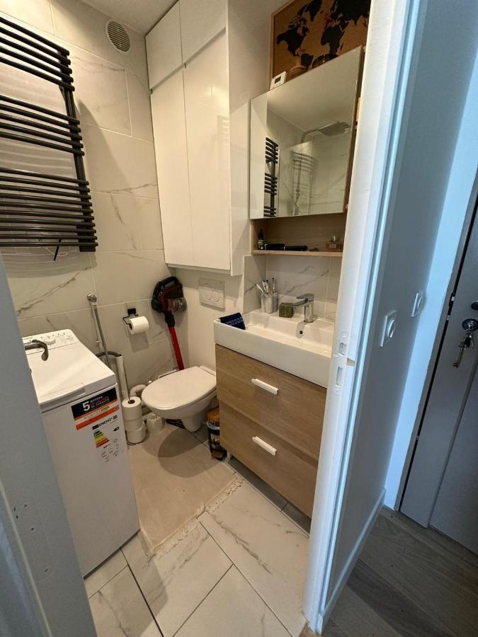 Studio Au Calme A Deux Pas Du Sacre Coeur パリ エクステリア 写真