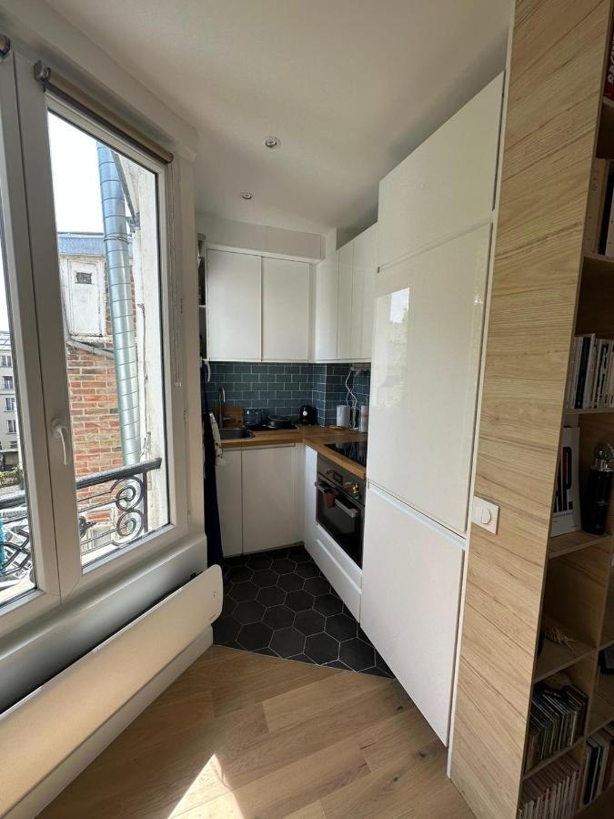 Studio Au Calme A Deux Pas Du Sacre Coeur パリ エクステリア 写真